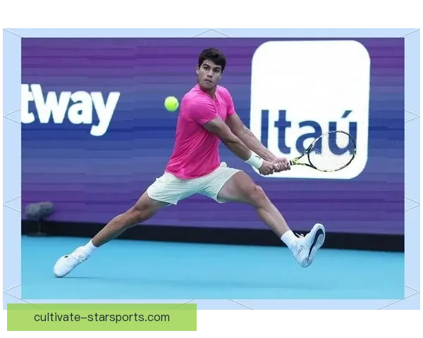 网球赛季最新动态：顶尖选手鏖战赛场精彩纷呈